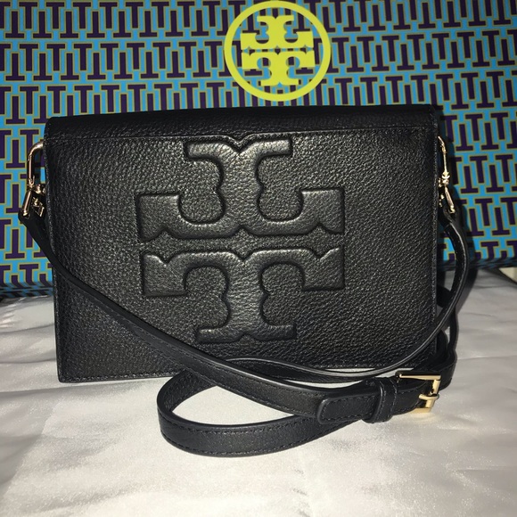 Tory Burch Handbags - Tory Burch Bombe-T Combo Crossbody